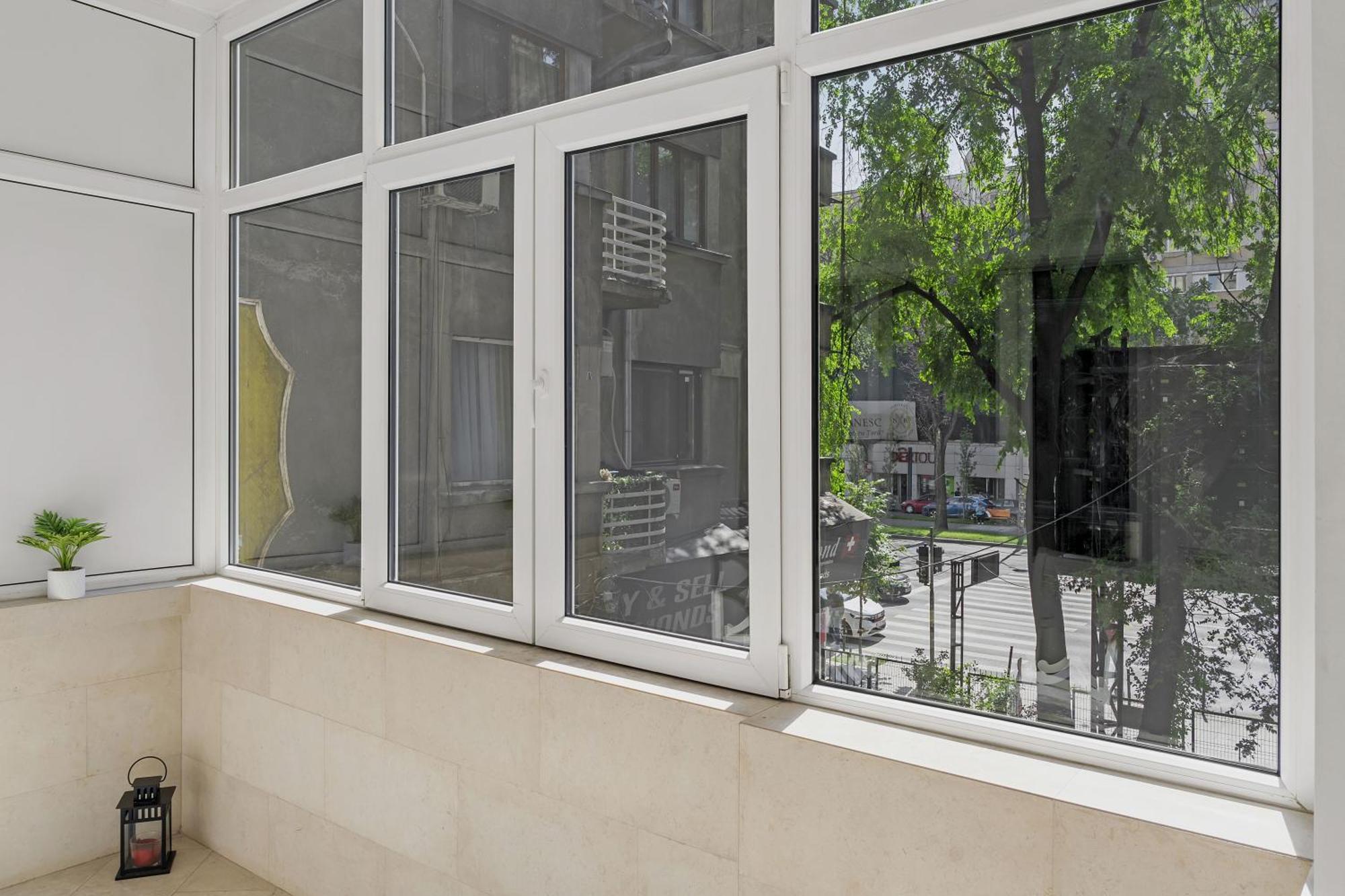 Sweet Luxury Three Rooms Apartment City Center Universitate Bükreş Dış mekan fotoğraf