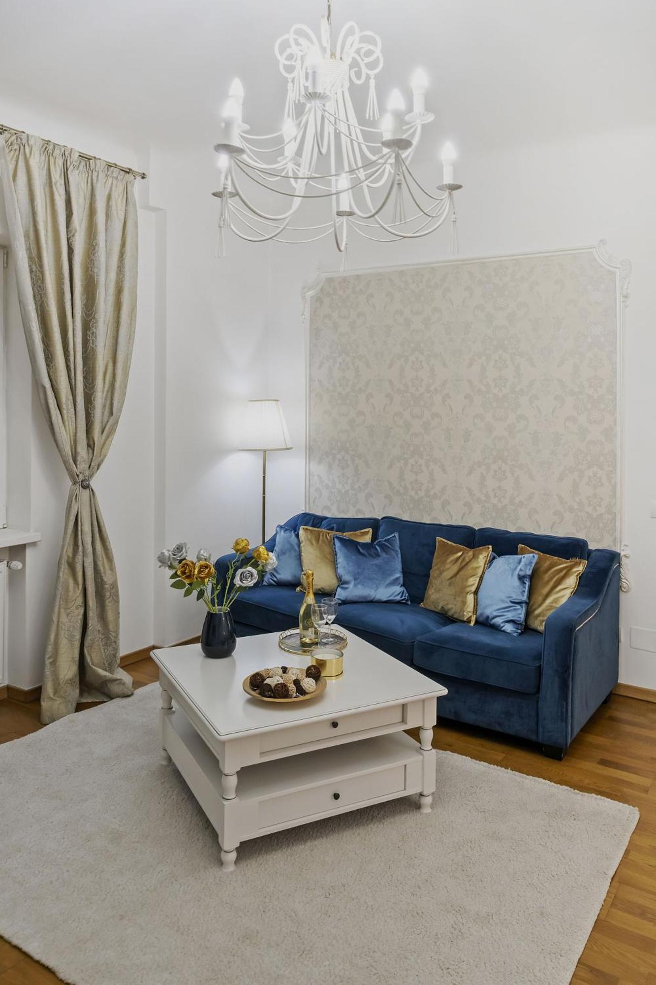 Sweet Luxury Three Rooms Apartment City Center Universitate Bükreş Dış mekan fotoğraf