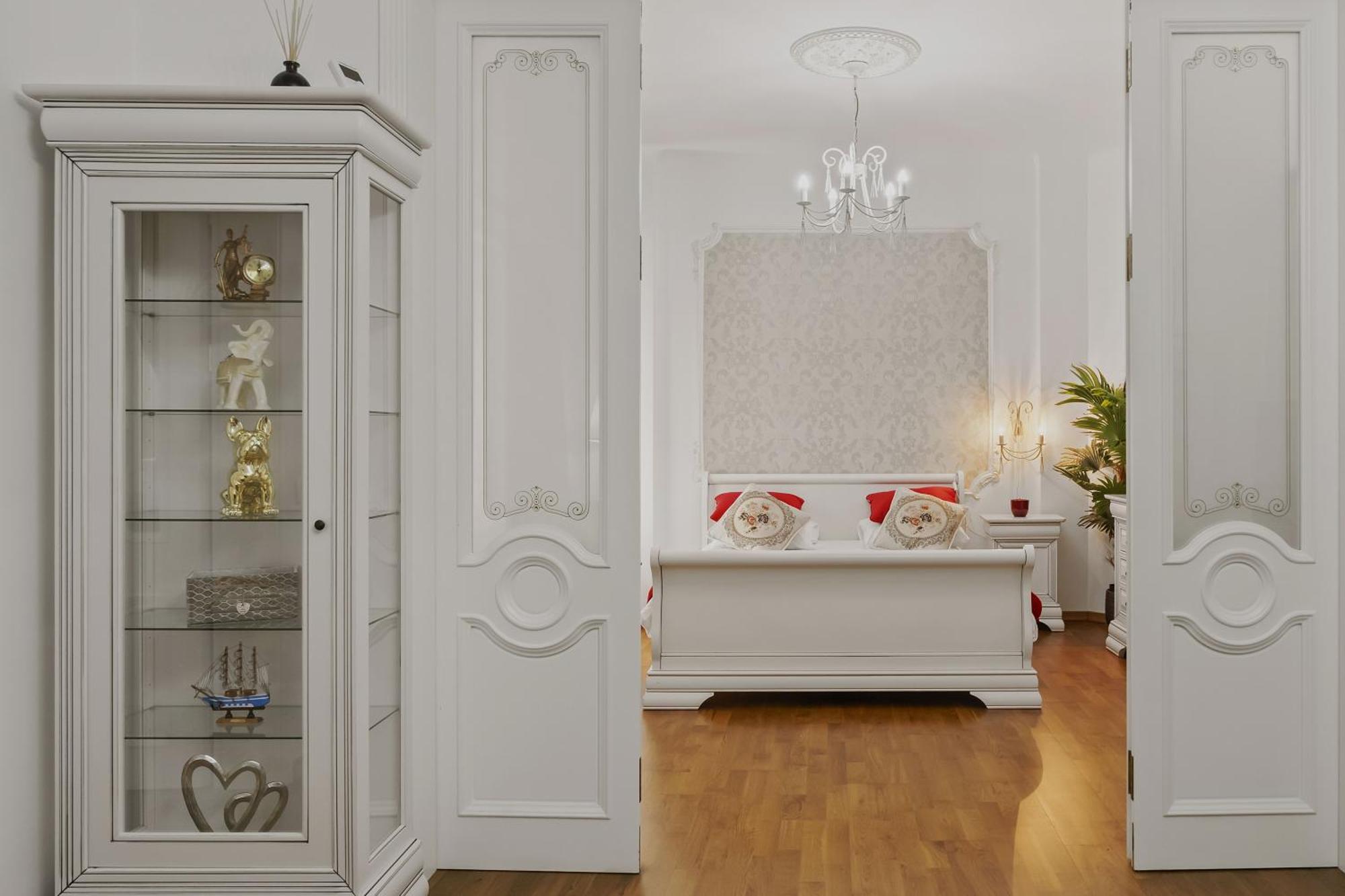 Sweet Luxury Three Rooms Apartment City Center Universitate Bükreş Dış mekan fotoğraf